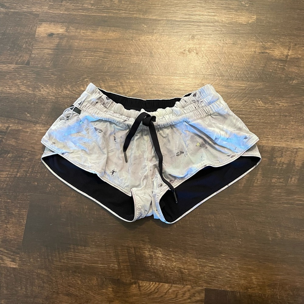 Lululemon • athletic shorts